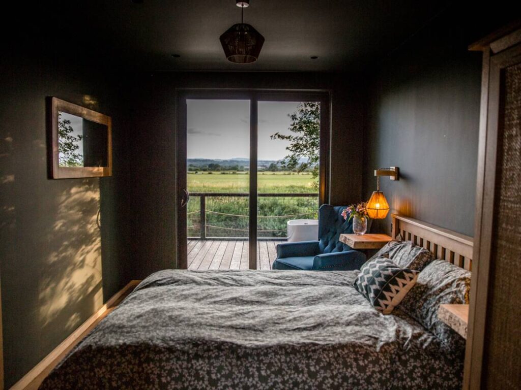 58f86a421be442bcf7795089b1