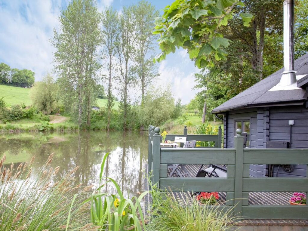 5df543f856794d3a11a2be7df7