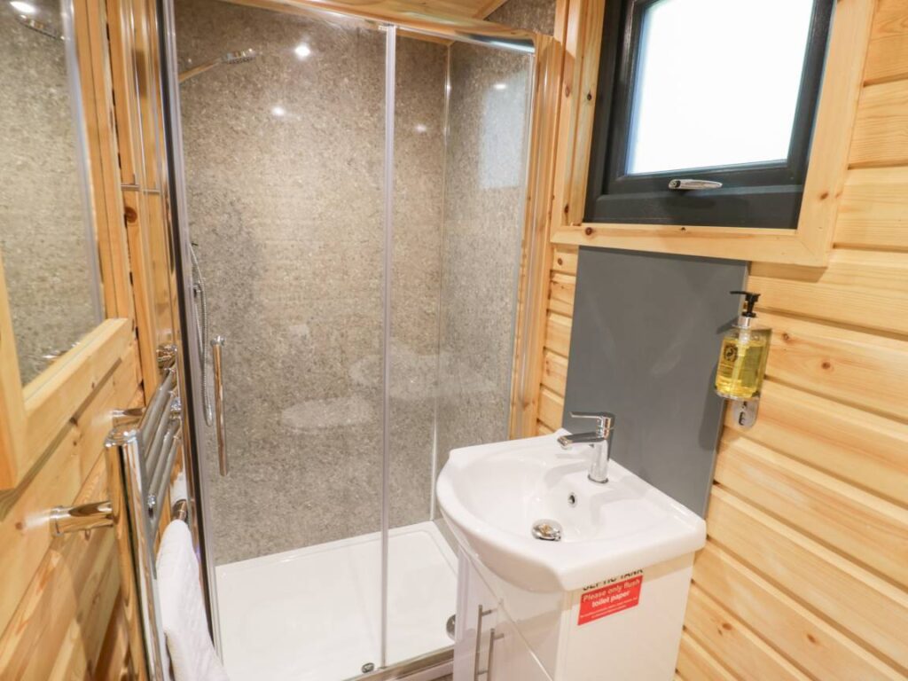 8cf3cb5171df509d69dd2c2300