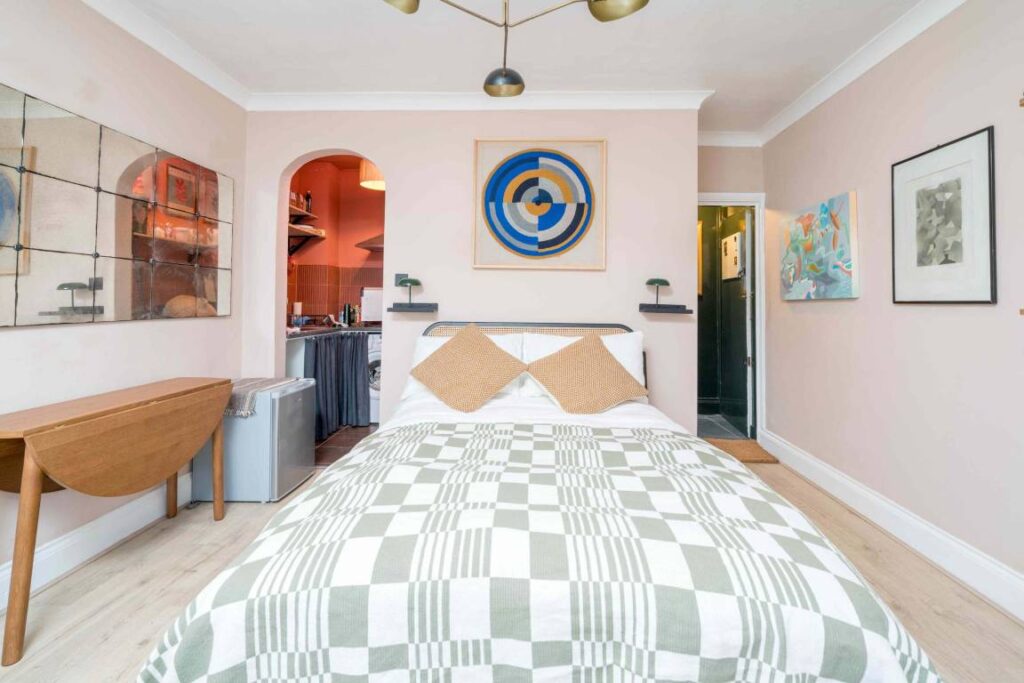 e41c5442a25544e9956f965450